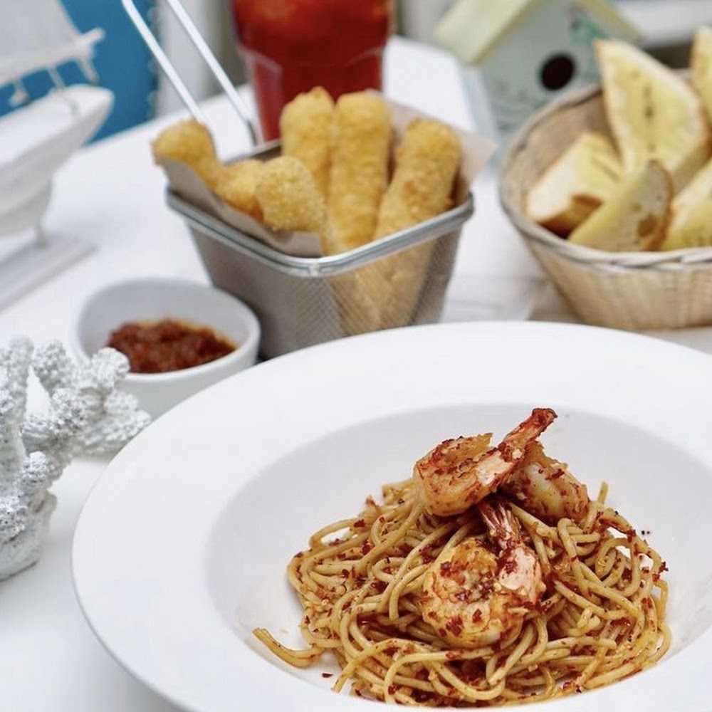 Kuliner Chef's Kitchen Live Seafood