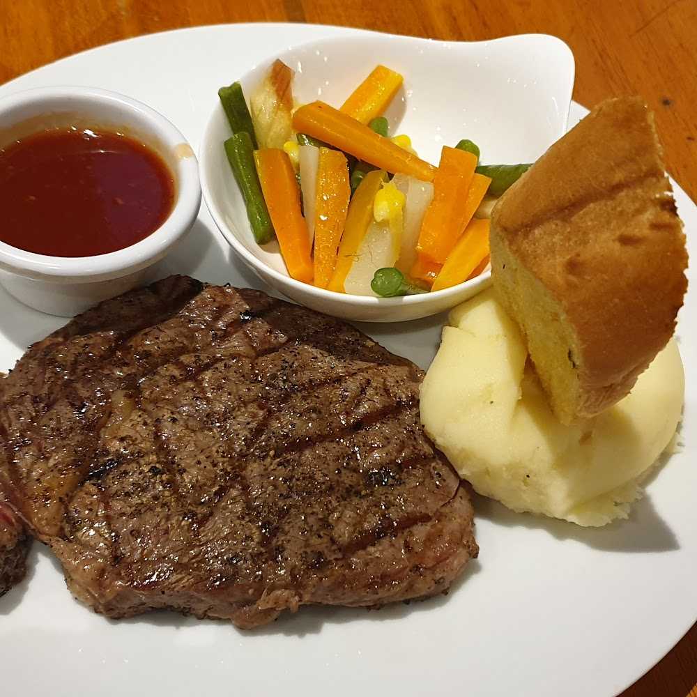 Kuliner Menantea alam sutera