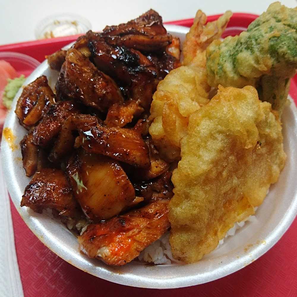 Kuliner Wow Bento & Roll